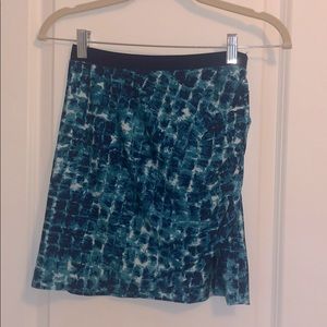 BCBG blue patterned skirt